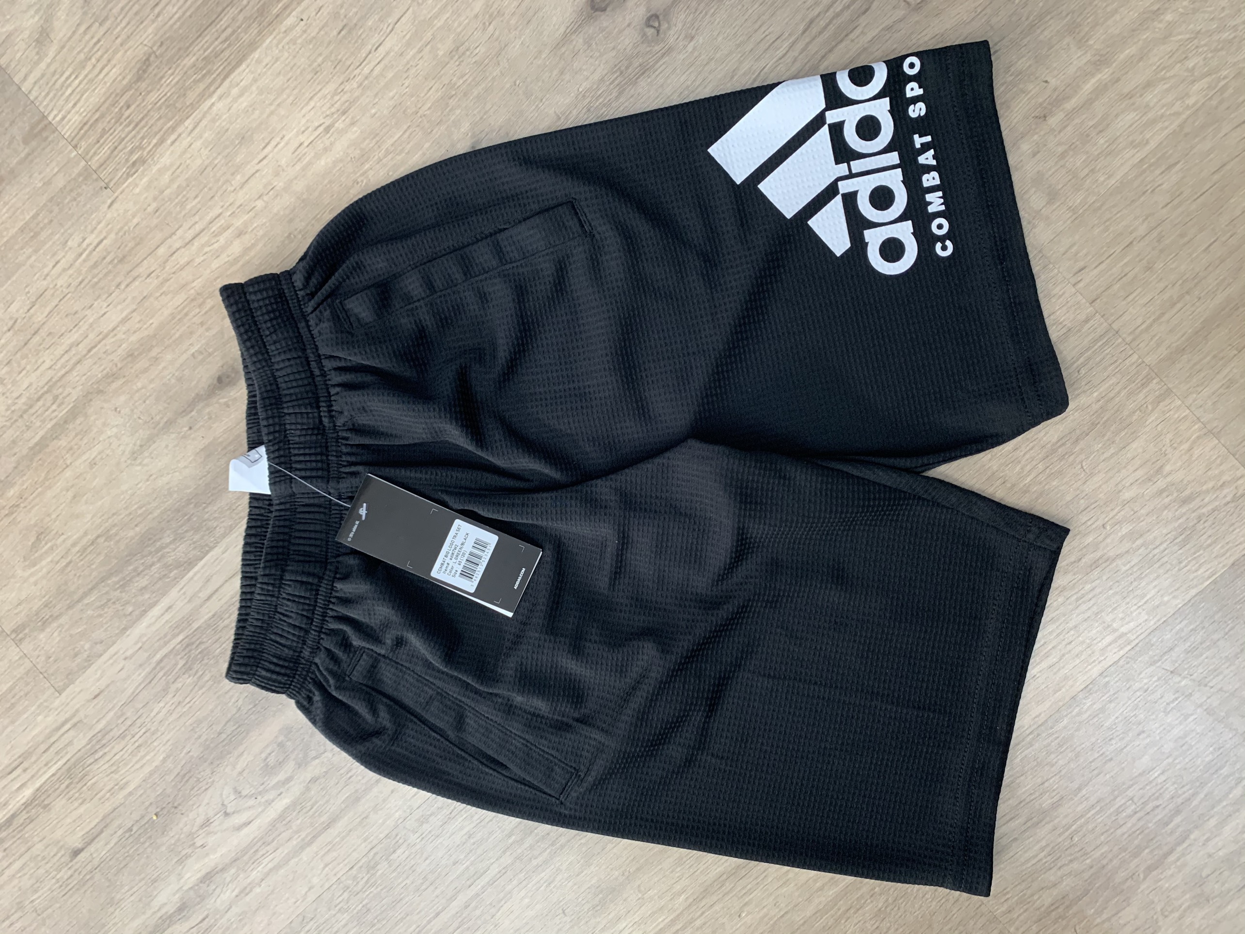 Bộ quần áo trẻ con Adidas Combat active traset ADIKTW2