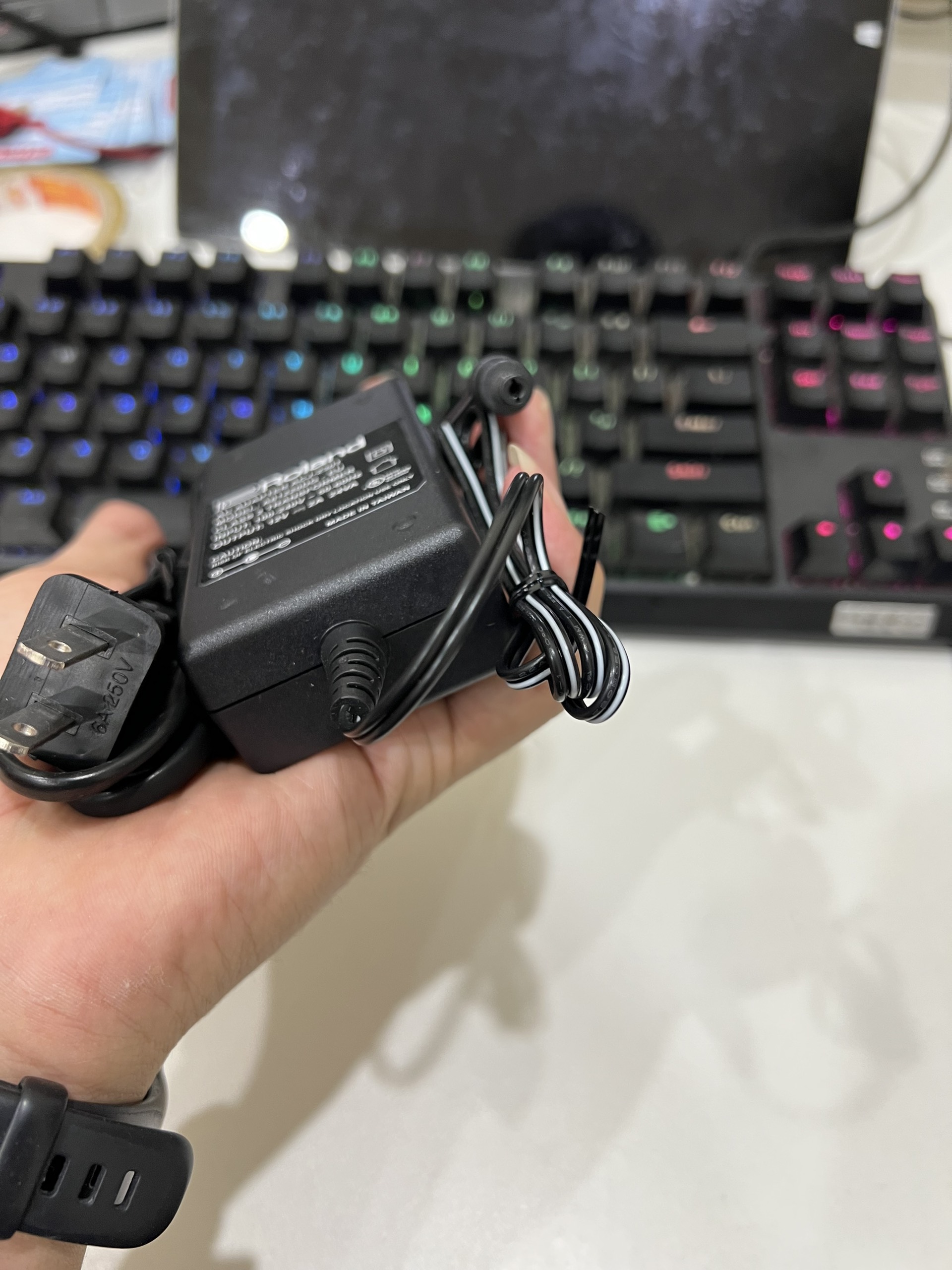 bán adapter cho đàn organ roland ex30