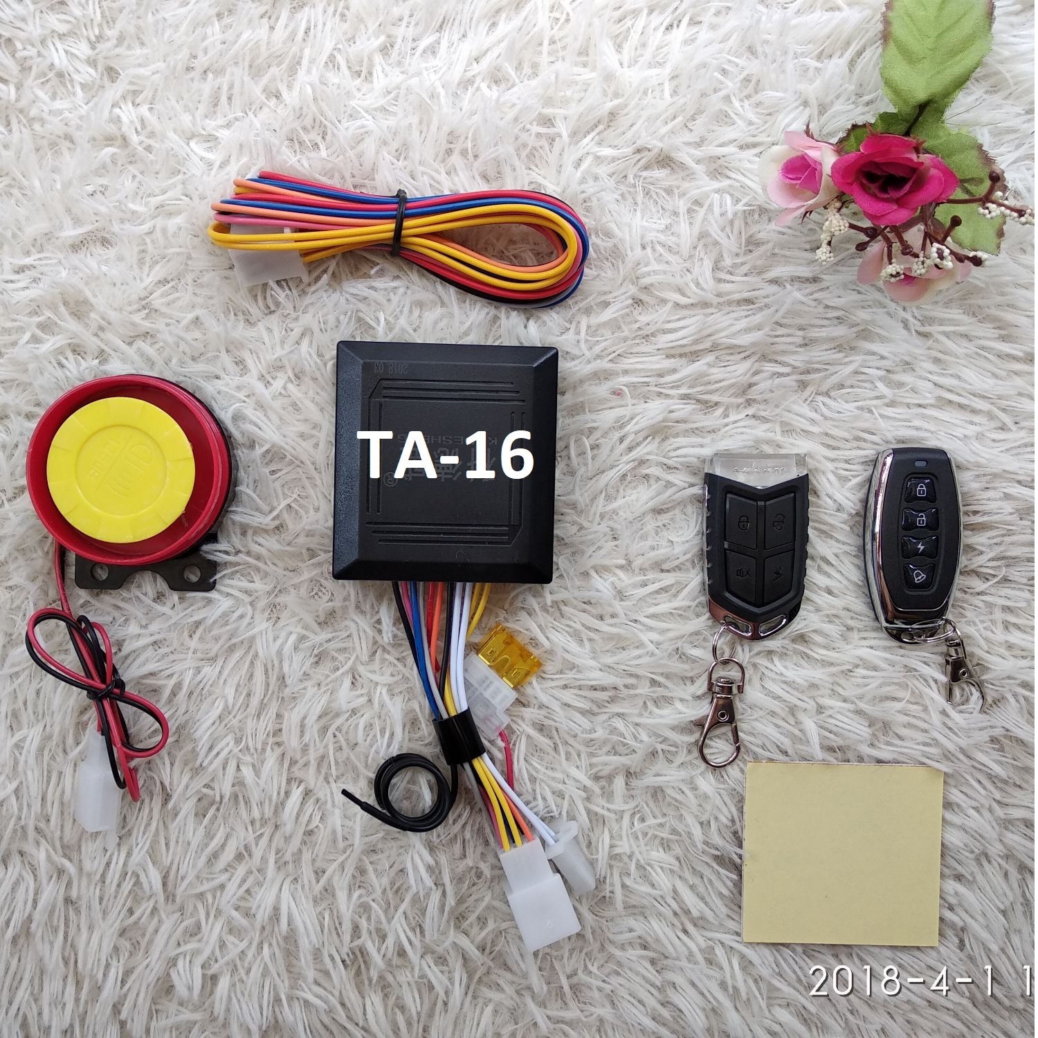 Khóa chống trộm xe máy 4 nút - remote chống nước TA-16