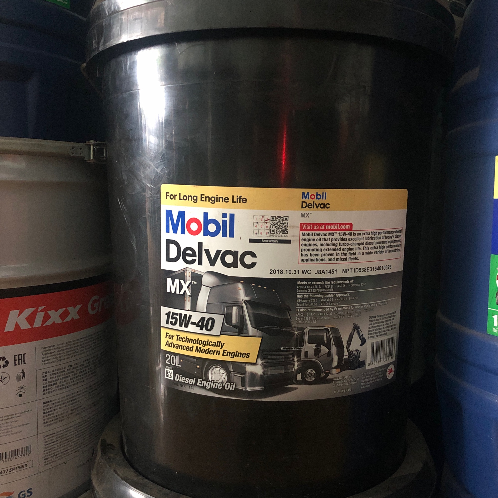 Nhớt Mobil Delvac MX 15W-40 20L