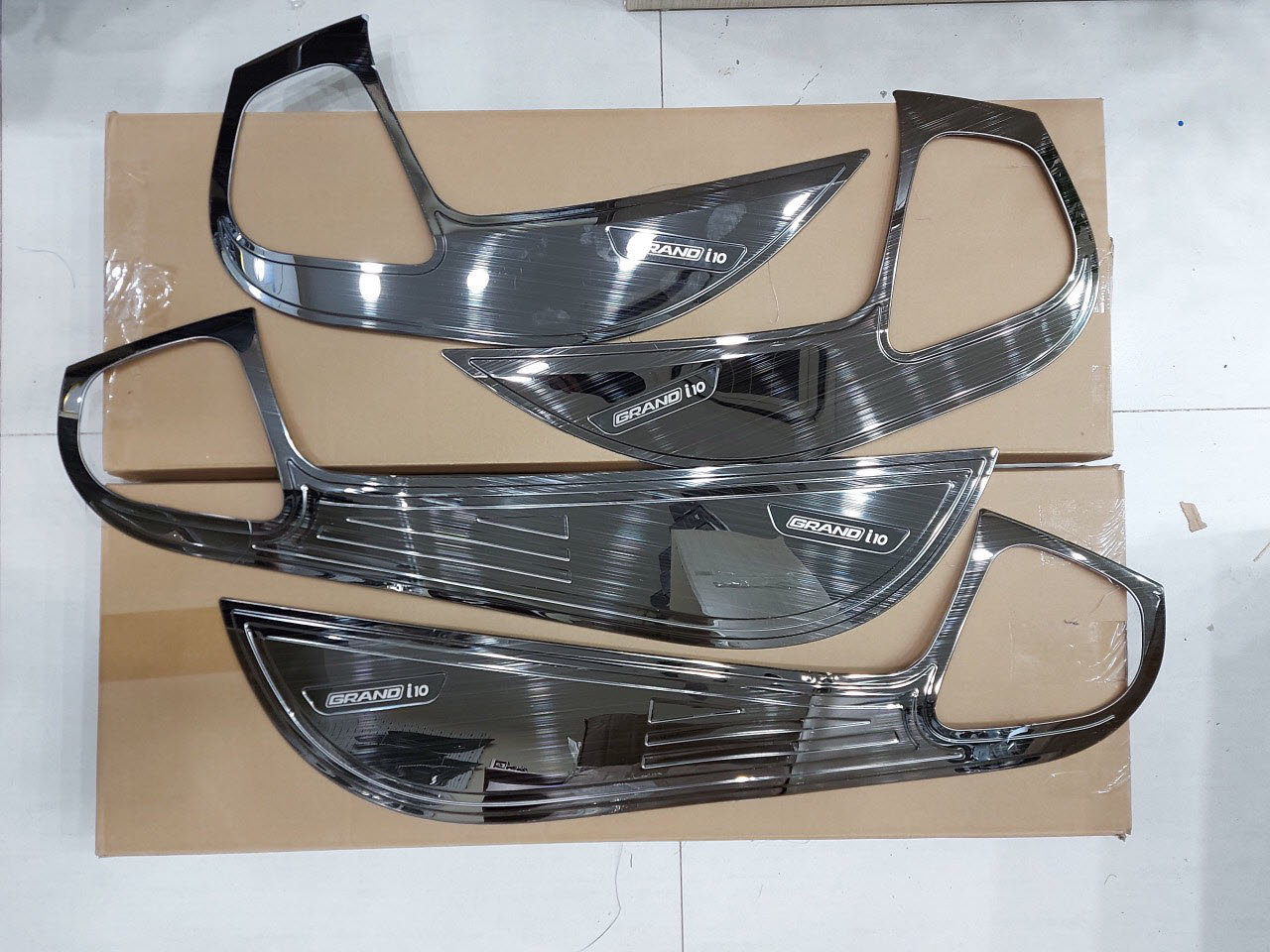 [Hỗ trợ lắp đặt tại Hà Nội] Tappi cánh cửa Hyundai i10 2014-2020