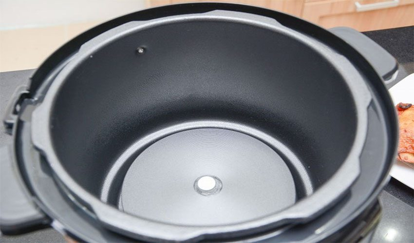 Nồi áp suất điện Comet CM6151