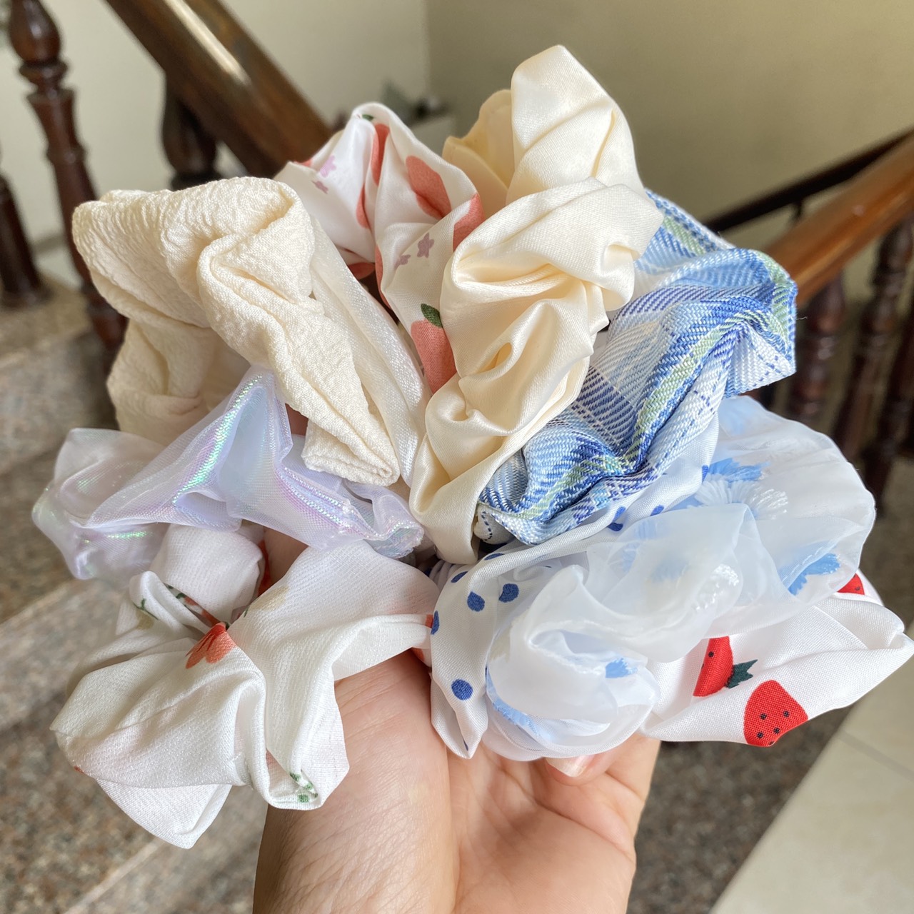 Set 10 dây buộc tóc scrunchies dễ thương
