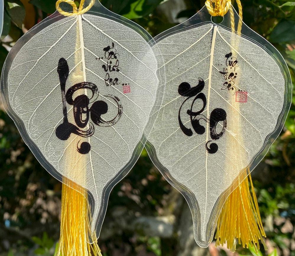 Lá bồ đề in chữ THỌ - TỰA THÁI SƠN