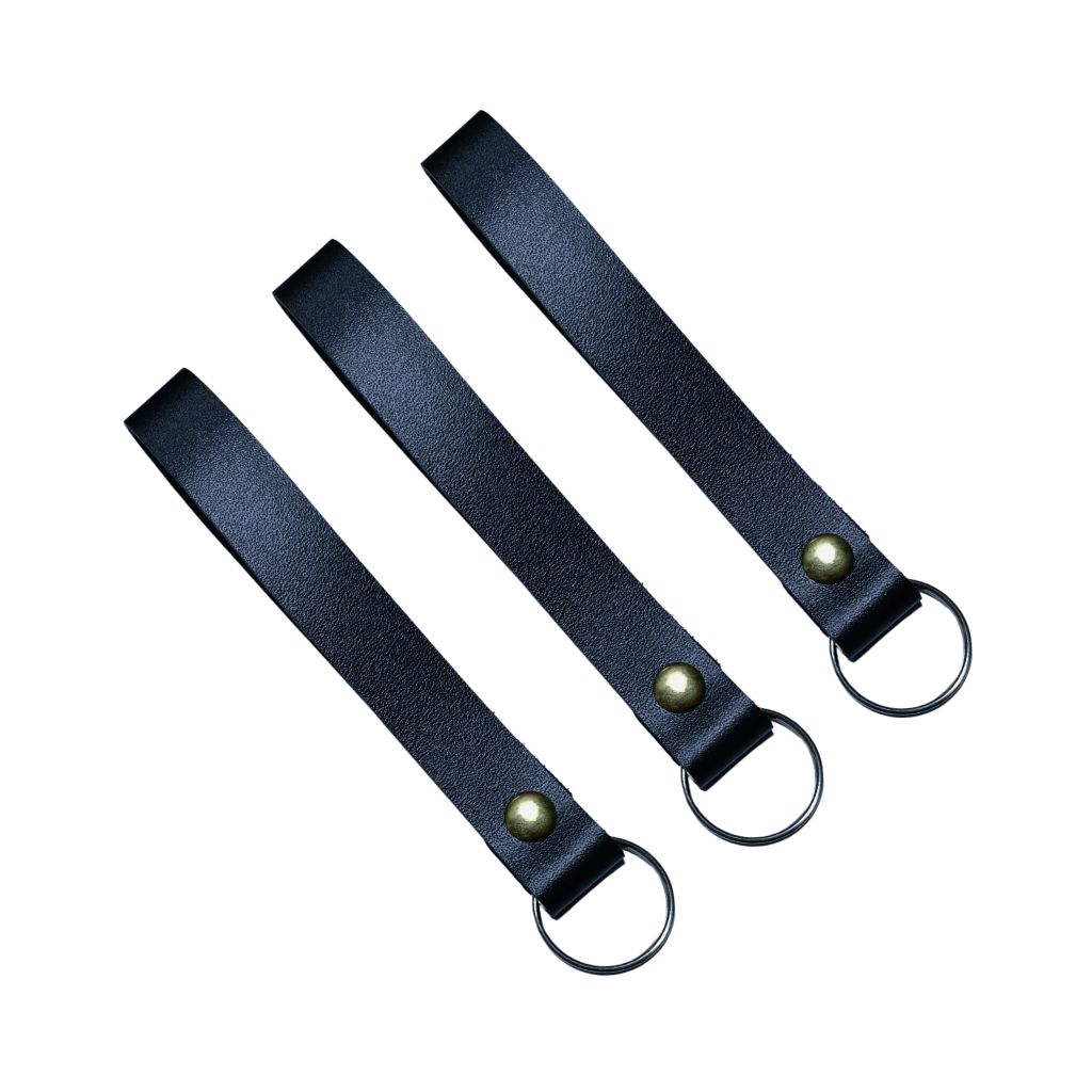 Móc khóa da bò thật khắc tên theo yêu cầu RIVIO LEATHER
