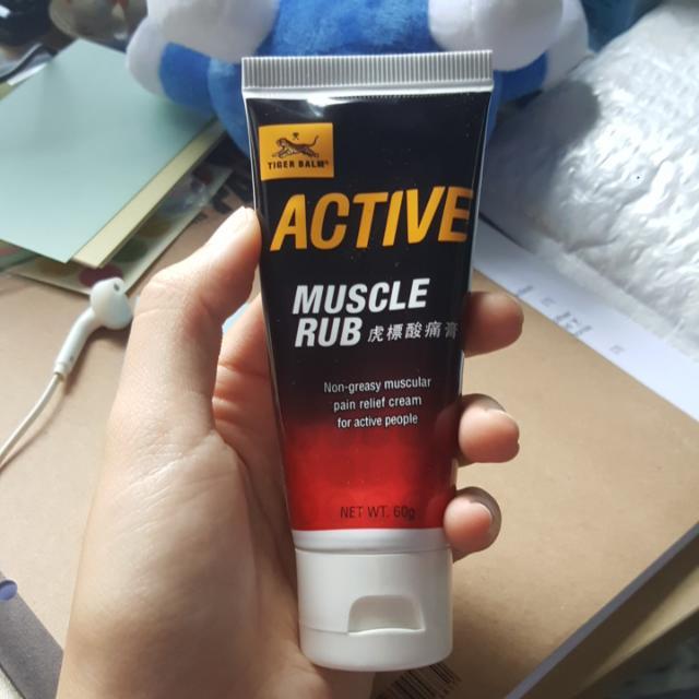 Dầu tiger balm muscle rub