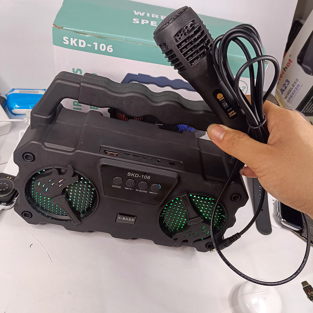 🔥 đã có micro 🔥 loa kẹo kéo mini hát karaoke có mic luôn nha - loa bluetooth karaoke skd 106 có míc luôn đó