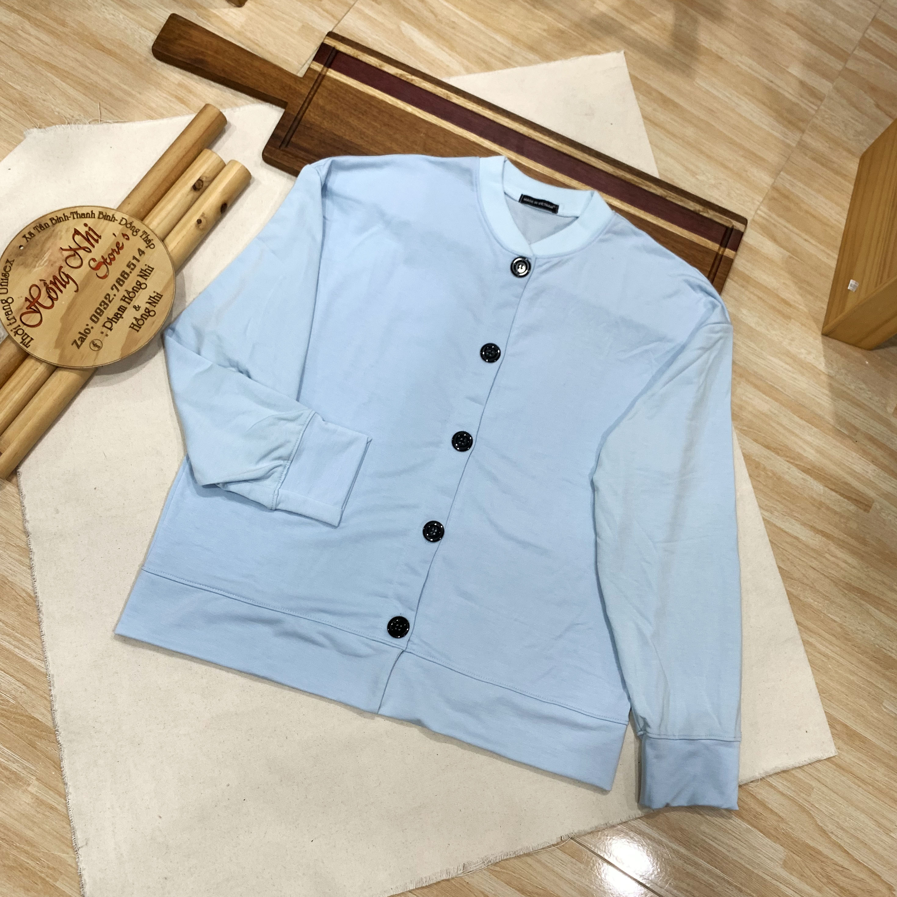 Áo Khoác Cardigan Trơn Màu Xanh Nhạt Basic Oversize Ulzzang Unisex Nam Nữ Dáng Rộng - MM