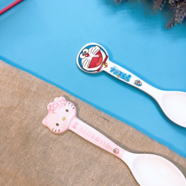[HCM]Thìa Melamin 3D Hellokitty Doreamon