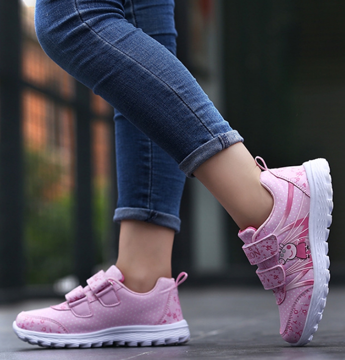 Giày cho bé gái in hình Heo Peppa TA036