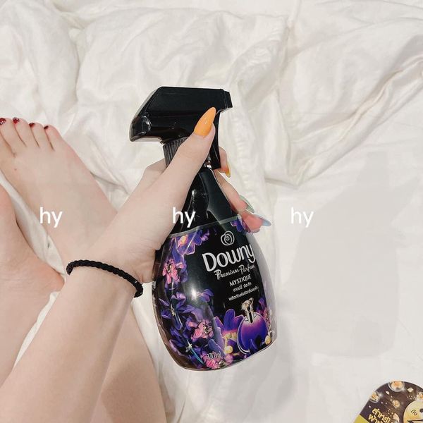 Chai xịt thơm quần áo Downy 370ml thái lan