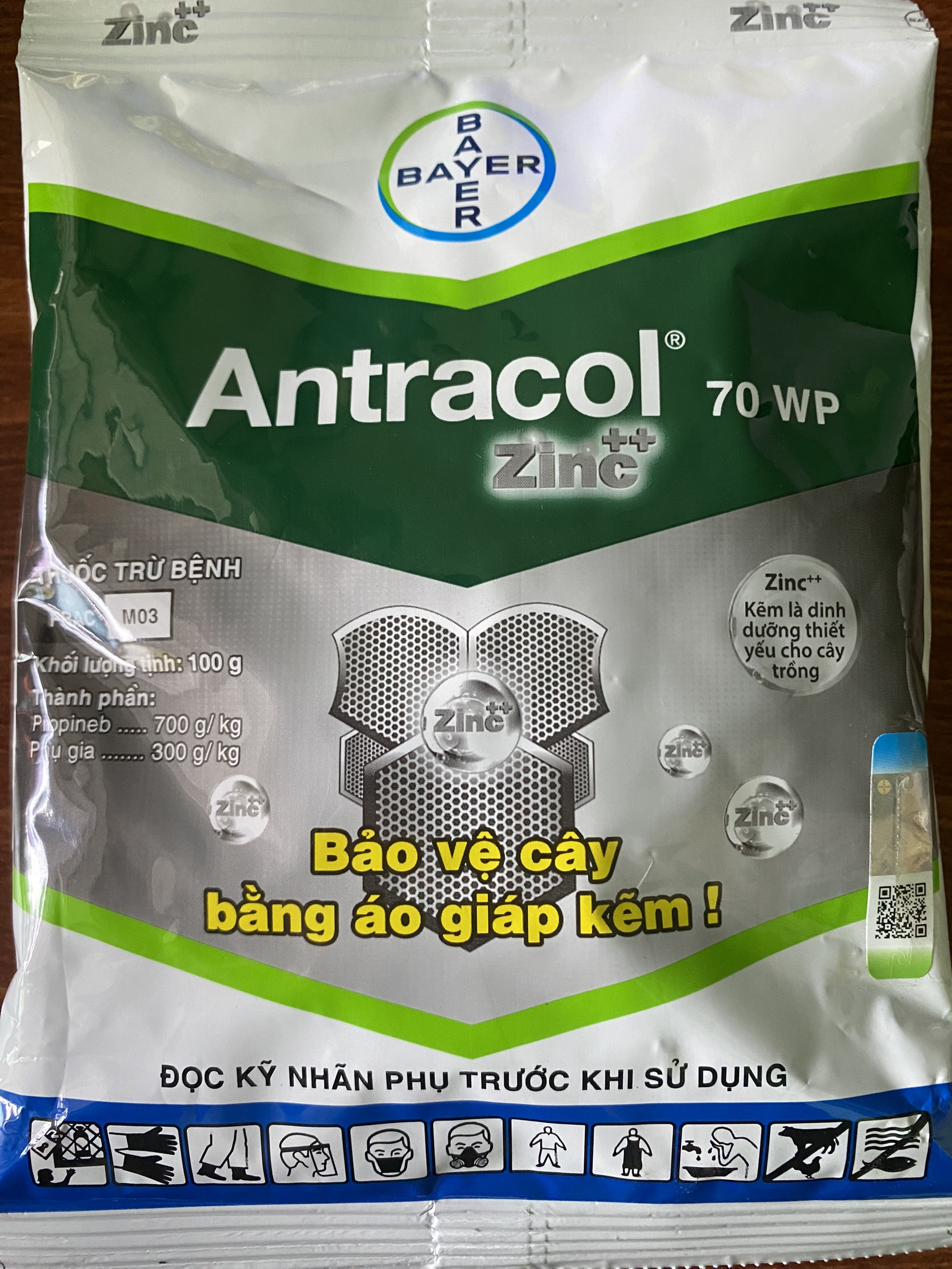 Antracol 70Wp 100g Pesticide Specializes in Treating Diseases Such as Anthracnose, Leaf Spot, Downy Mildew, Dry Leaf Blight,..Etc. the Medicine Also Contains Trace Elements Zn, Which Is Natural Zinc to Help Plants Exchange Nutrients Better.