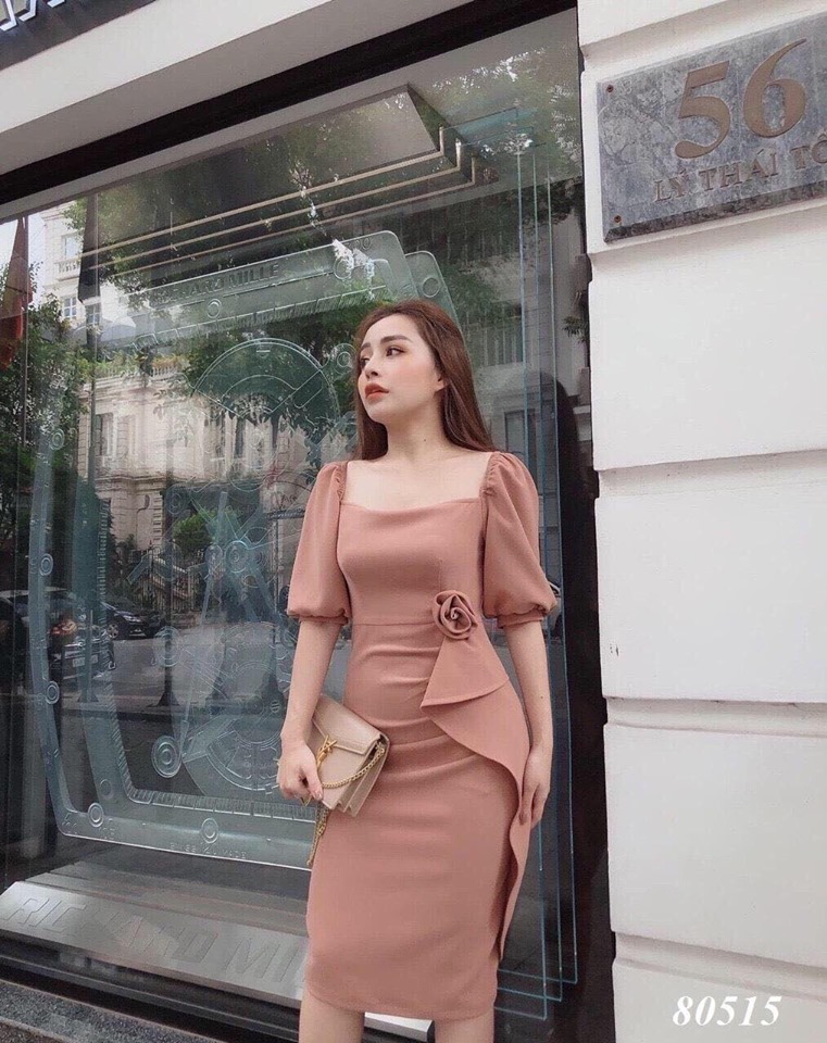 Đầm ôm dự tiệ sang trọng đính hoa eo siêu xinh