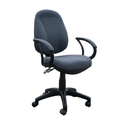 Ghế văn phòng chân xoay công ty Quy Phúc