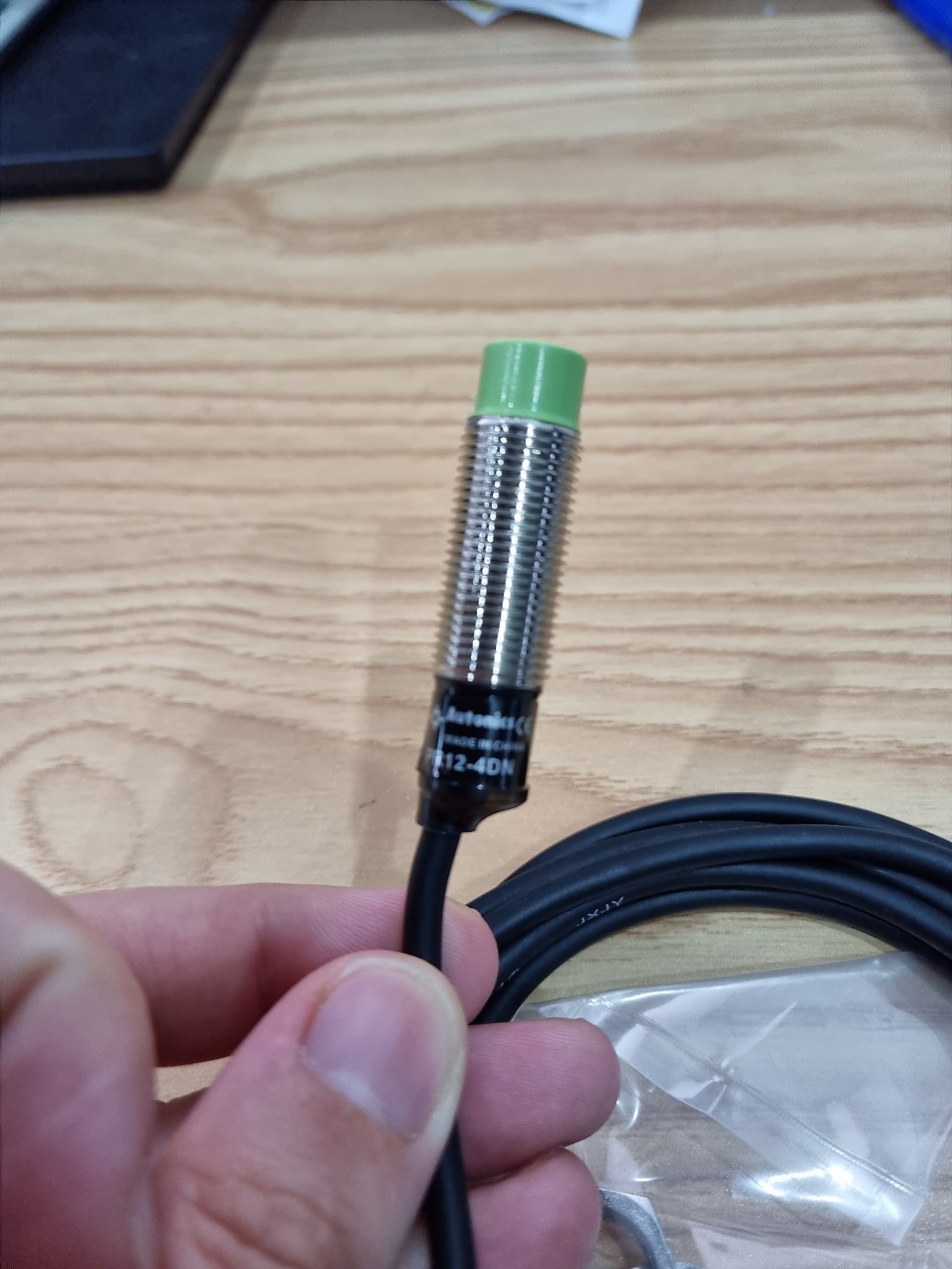 Cảm biến tiệm cận Autonic PR12-4DN ( hàng loại tốt)