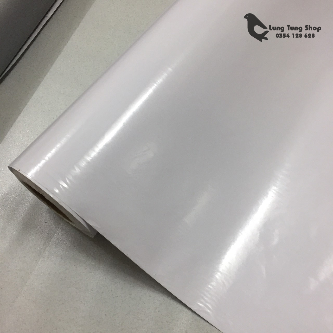 [HCM]giấy dán tường có keo - decal trắng bóng ( khổ 1,2m )