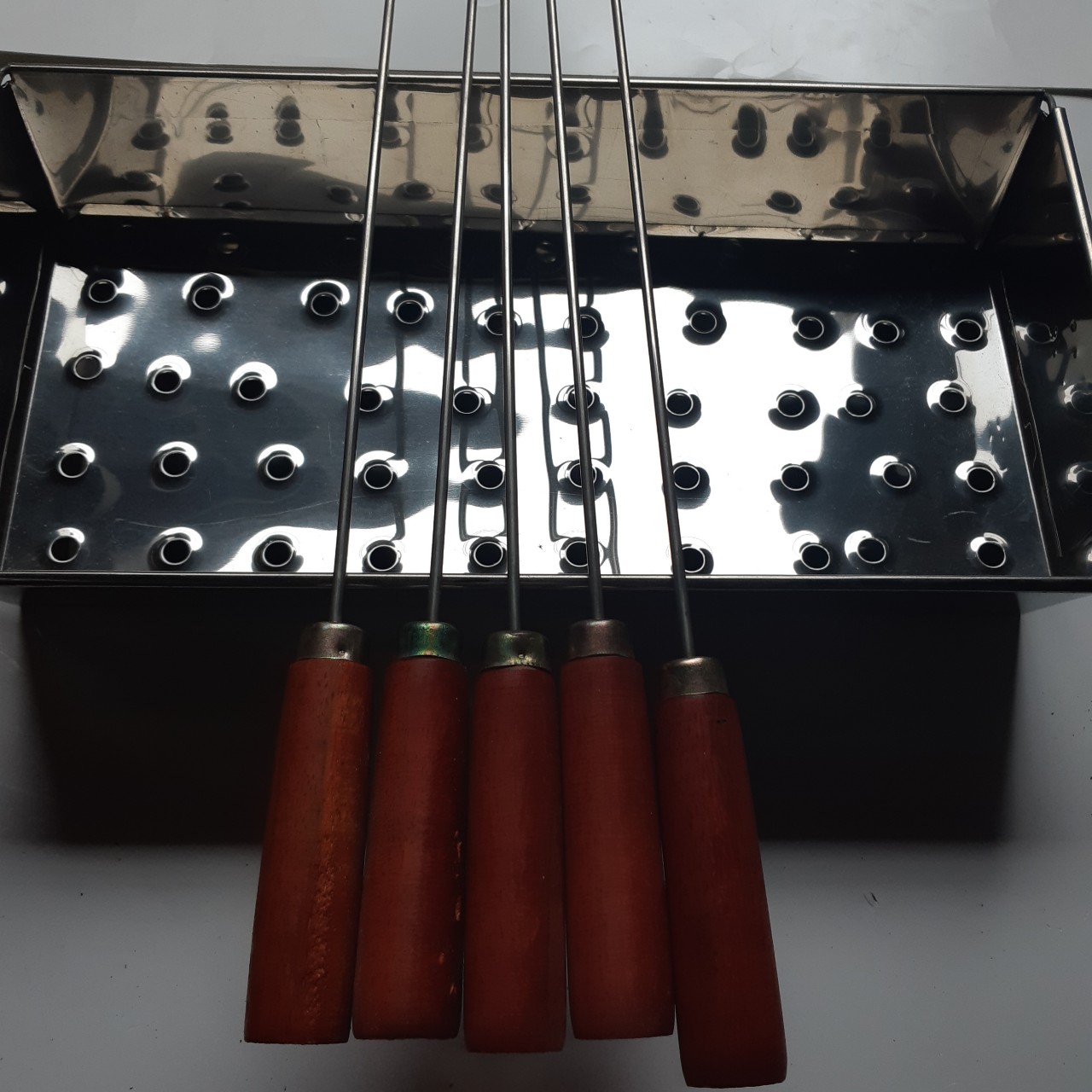 Combo 5 xiên nướng thịt inox 60cm chuôi gỗ