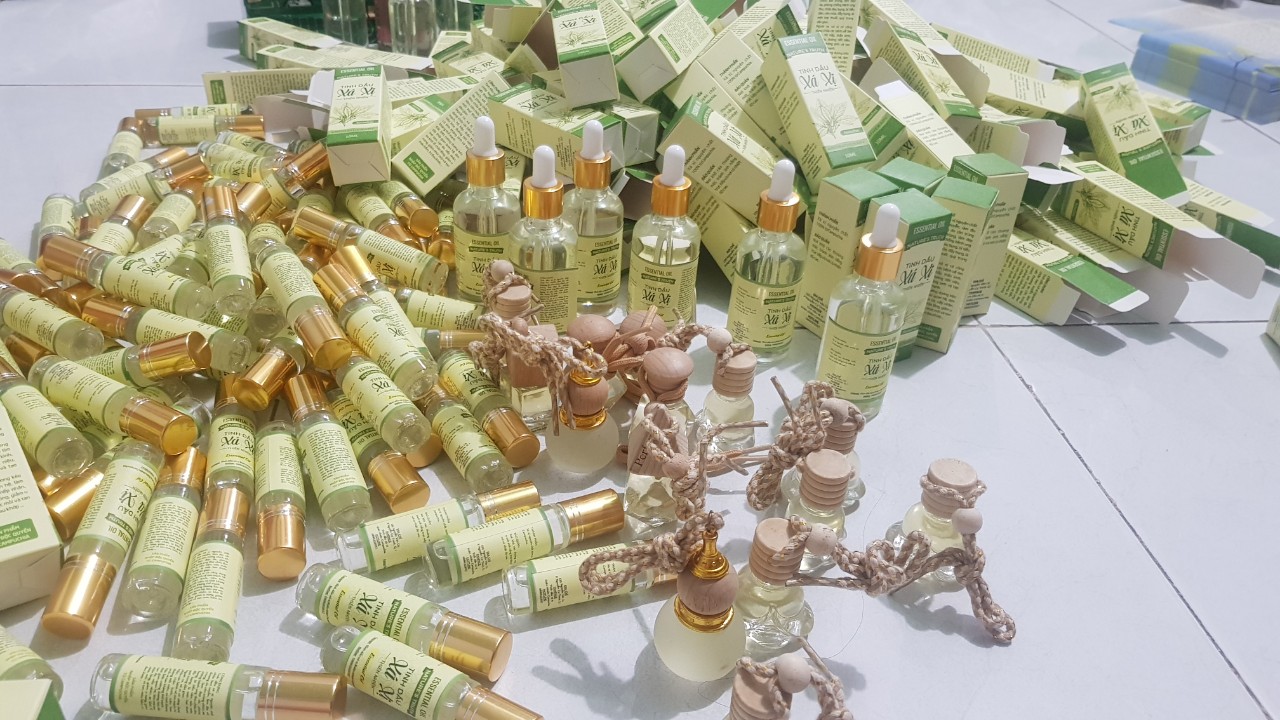TINH DẦU XÁ XỊ NGUYÊN CHÂT 10ML