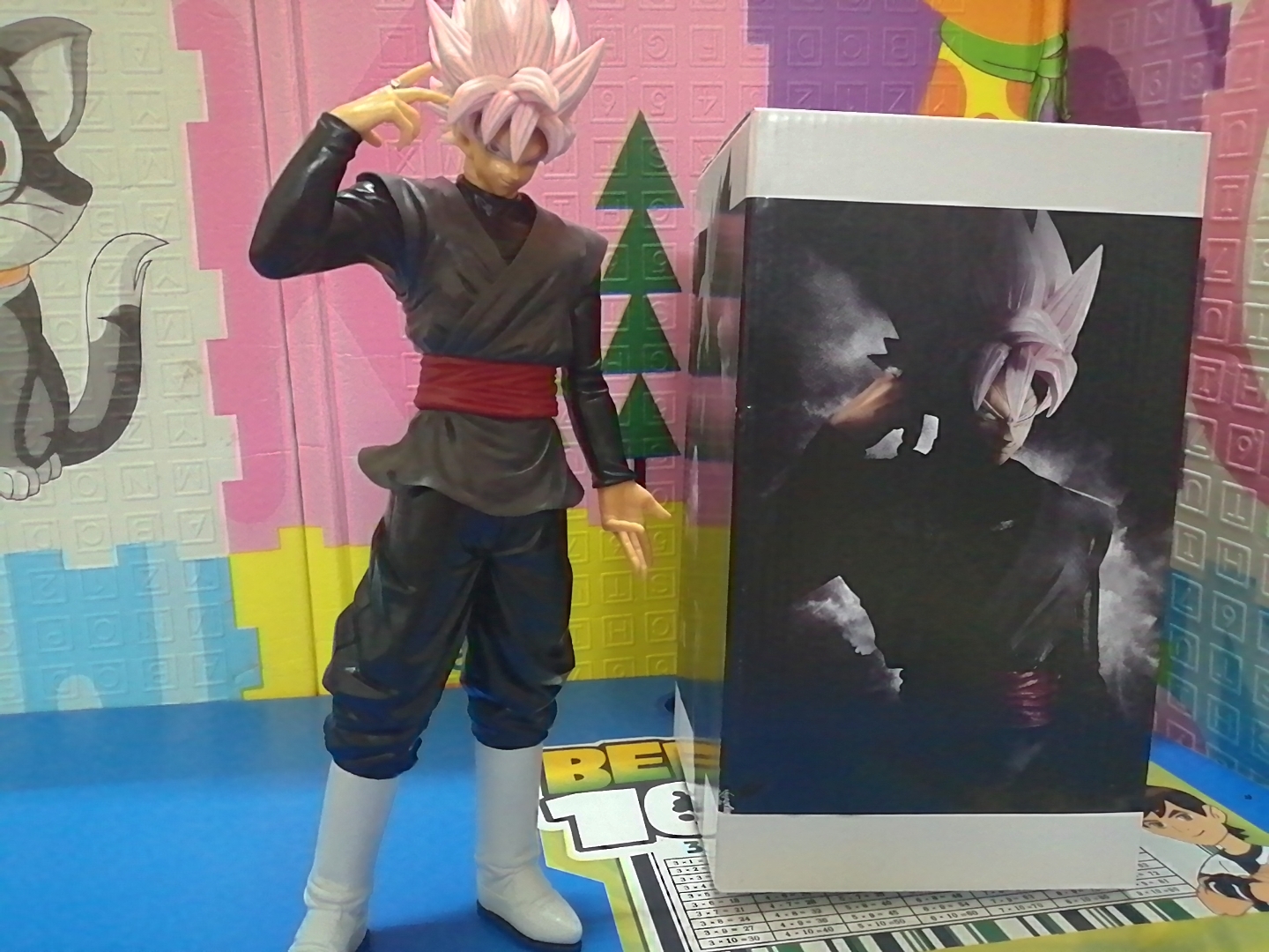 Mô hình Black Goku Rose cao 32 cm ( Dragon Ball Super )