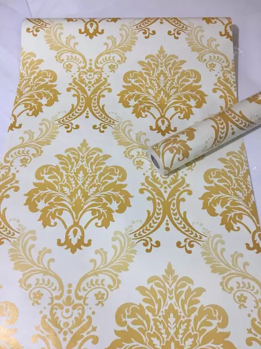 Giấy Dán Tường Sẵn Keo Châu Âu Vàng (10m x 45cm)