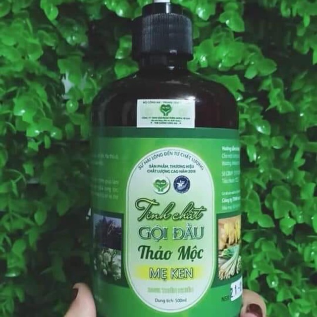 Dầu gội đầu thảo mộc Mẹ Ken 500ml