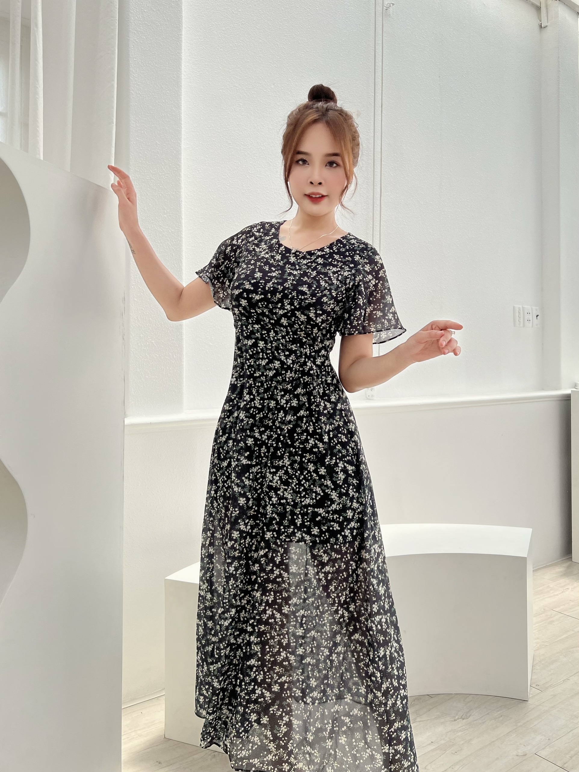 Maxi xẻ đùi hoa nhí cột eo Misa - MS0226
