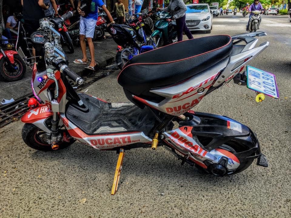 TEM TRÙM XE ĐIỆN XMEN 231 MÀU ĐỎ