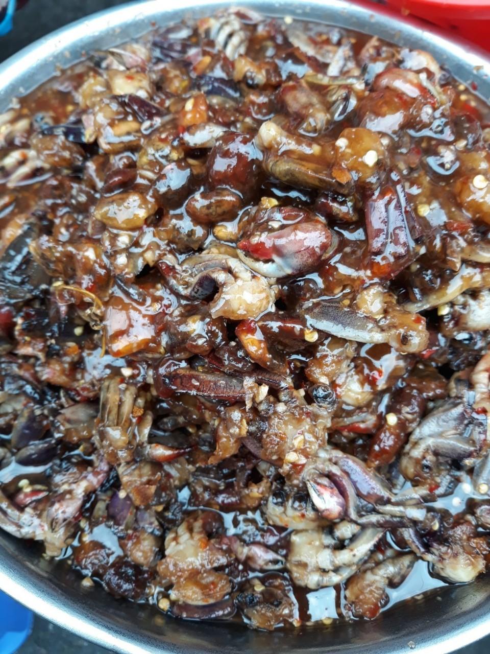 Hủ 500gr Ba khía trộn mắm me tỏi ớt gia truyền - Food by Mama