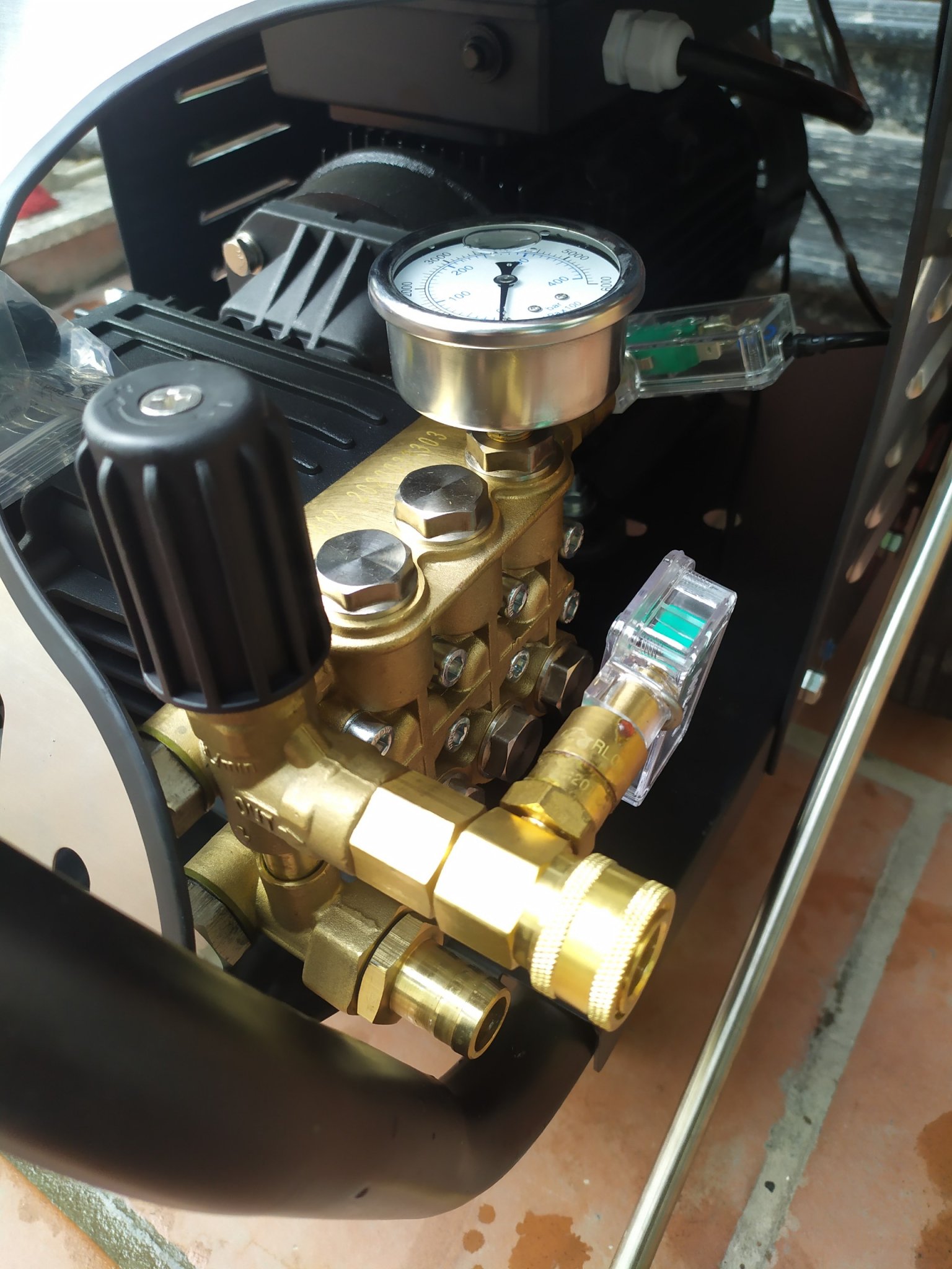 Máy Rửa Xe Cao Áp 3kw Nakawa 2380PSI (Piston Sứ)