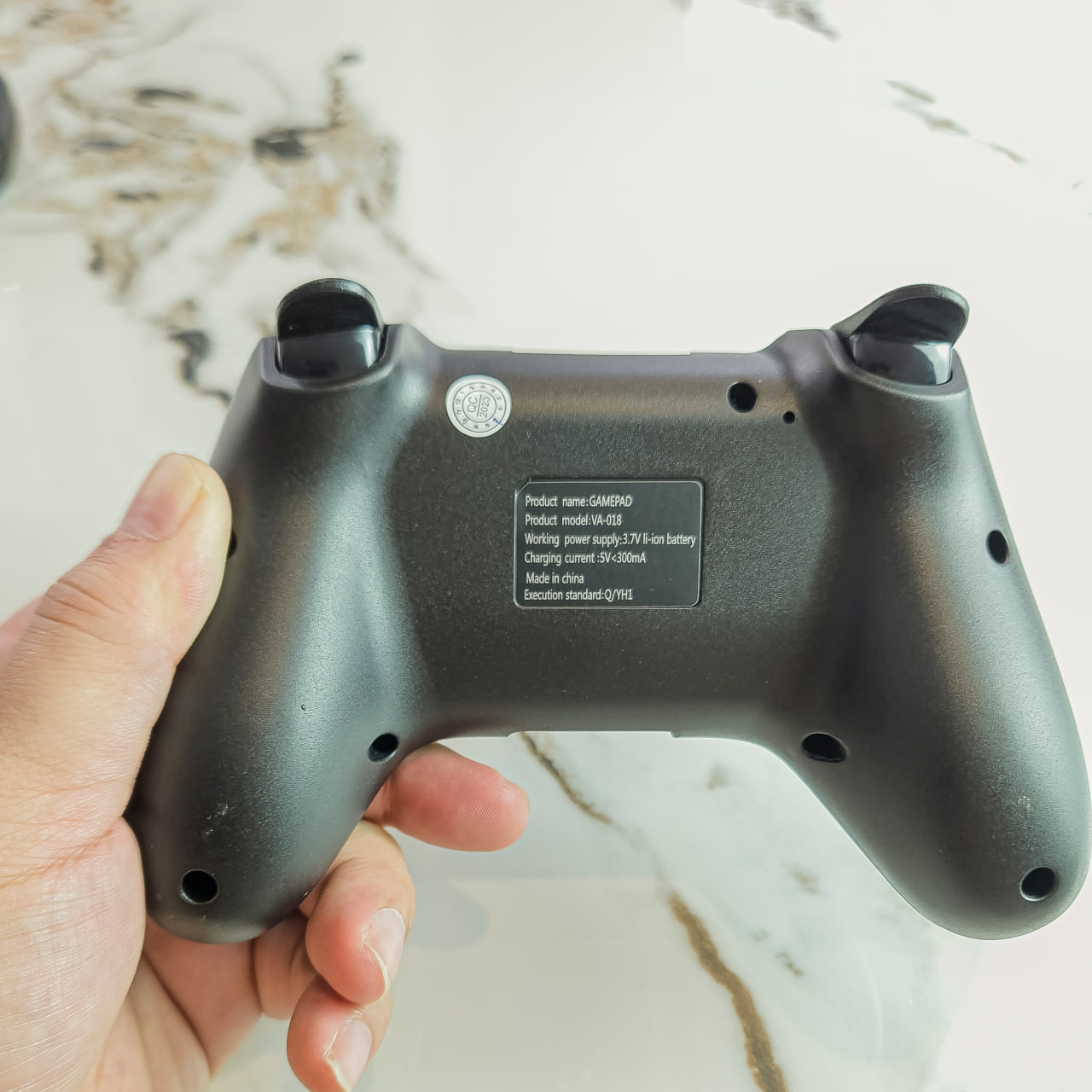 Tay Cầm Chơi Mobile Game V18 - Bluetooth, Led, Có Rung