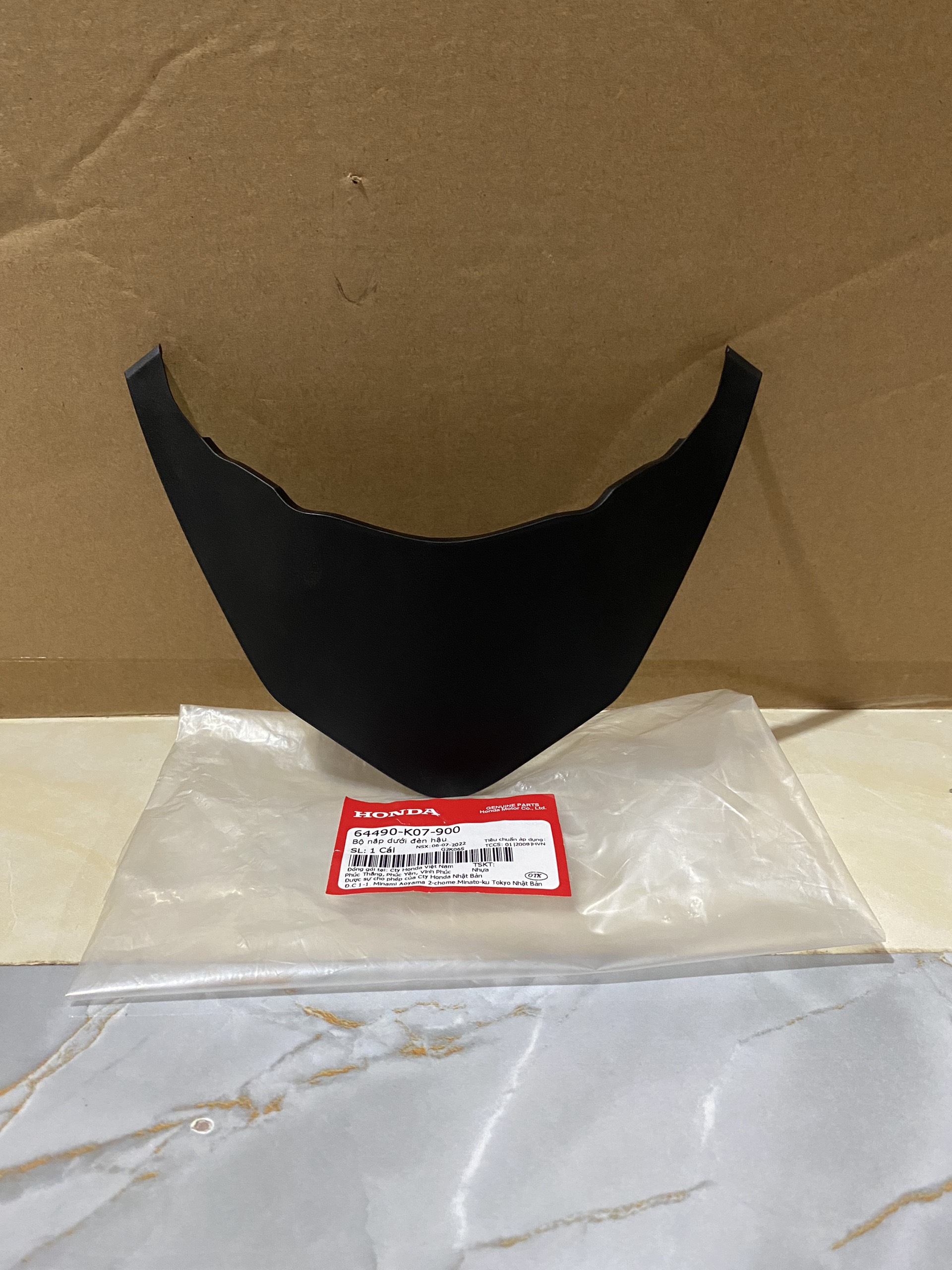 Nắp dưới đèn hậu Wave rsx 110 2012 2013 ( 64490K07900)