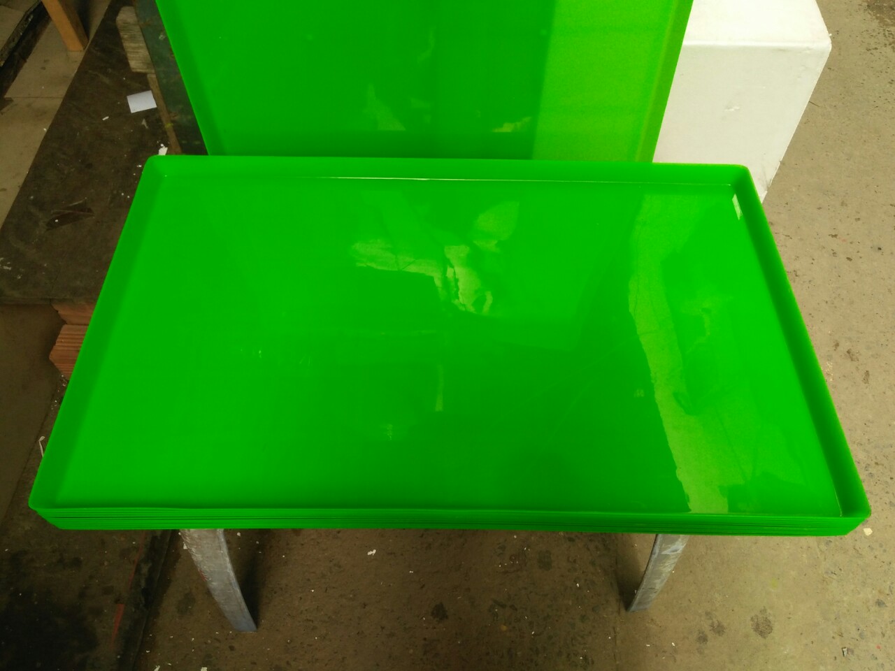 Combo 2 Máng Phân Lót Chuồng Gà 80 x 50 cm