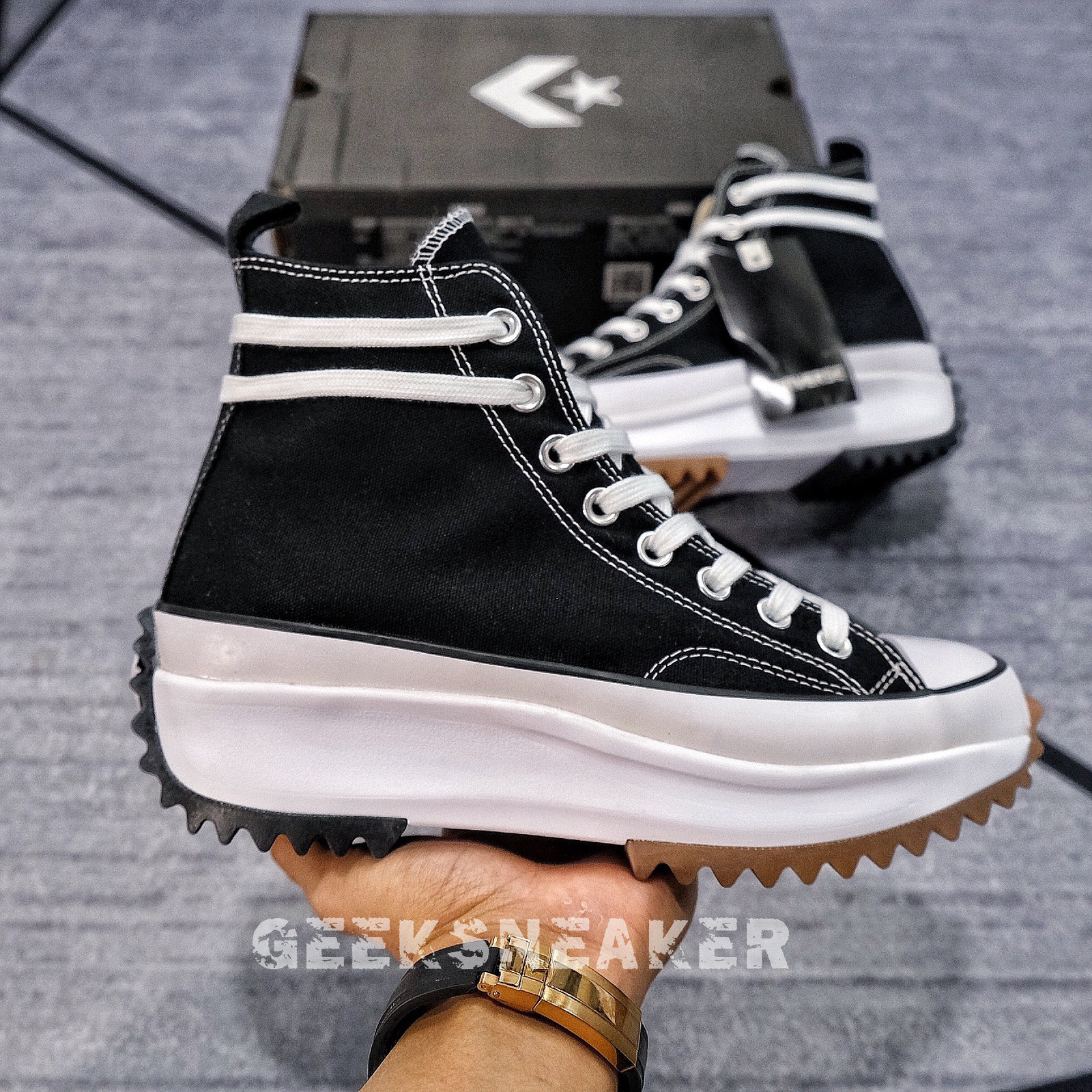 [GeekSneaker] Converse Run Star Hike Hi JW Anderson Black