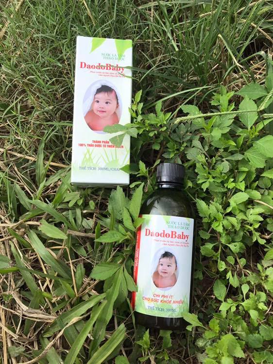 NƯỚC TẮM DAO ĐỎ DÀNH CHO EM BÉ
