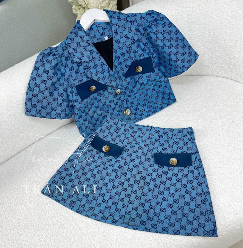 SÉT SỌC 2 MÓN ÁO VEST CỔ TRỤ CHÂN VÁY