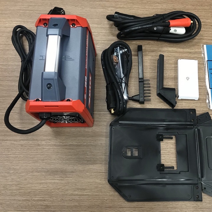 Máy hàn que mini Btec MMA-200J1 Có Màn Hình Hiển Thị