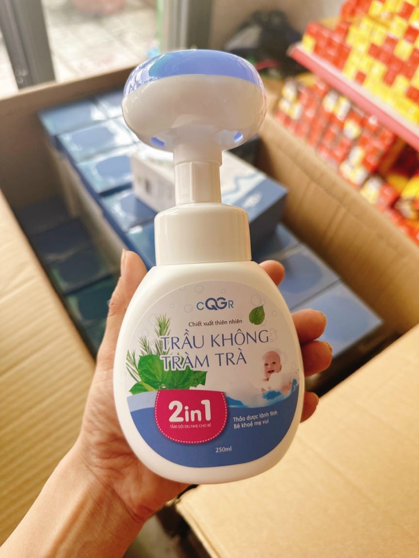 Sữa Tắm Em Bé - Trầu Không Tràm Trà Motree