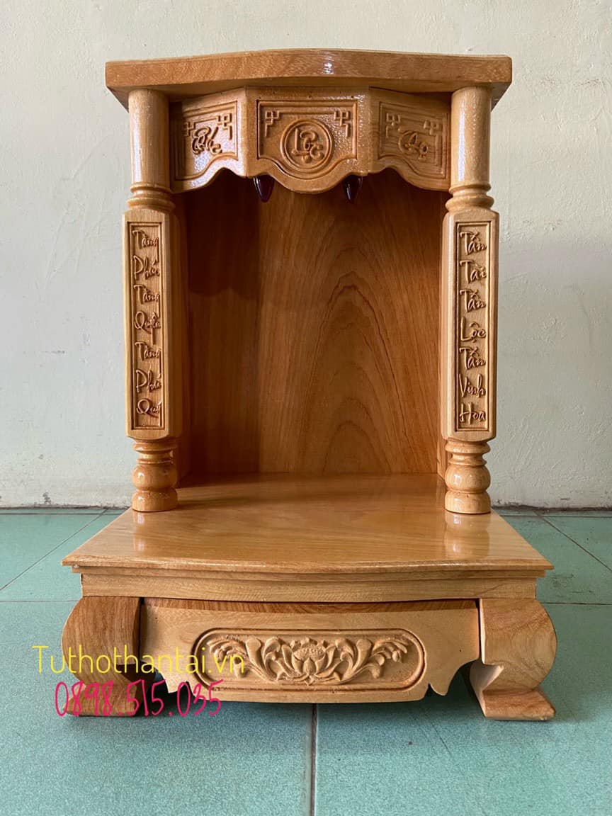 Bàn thờ thần tài