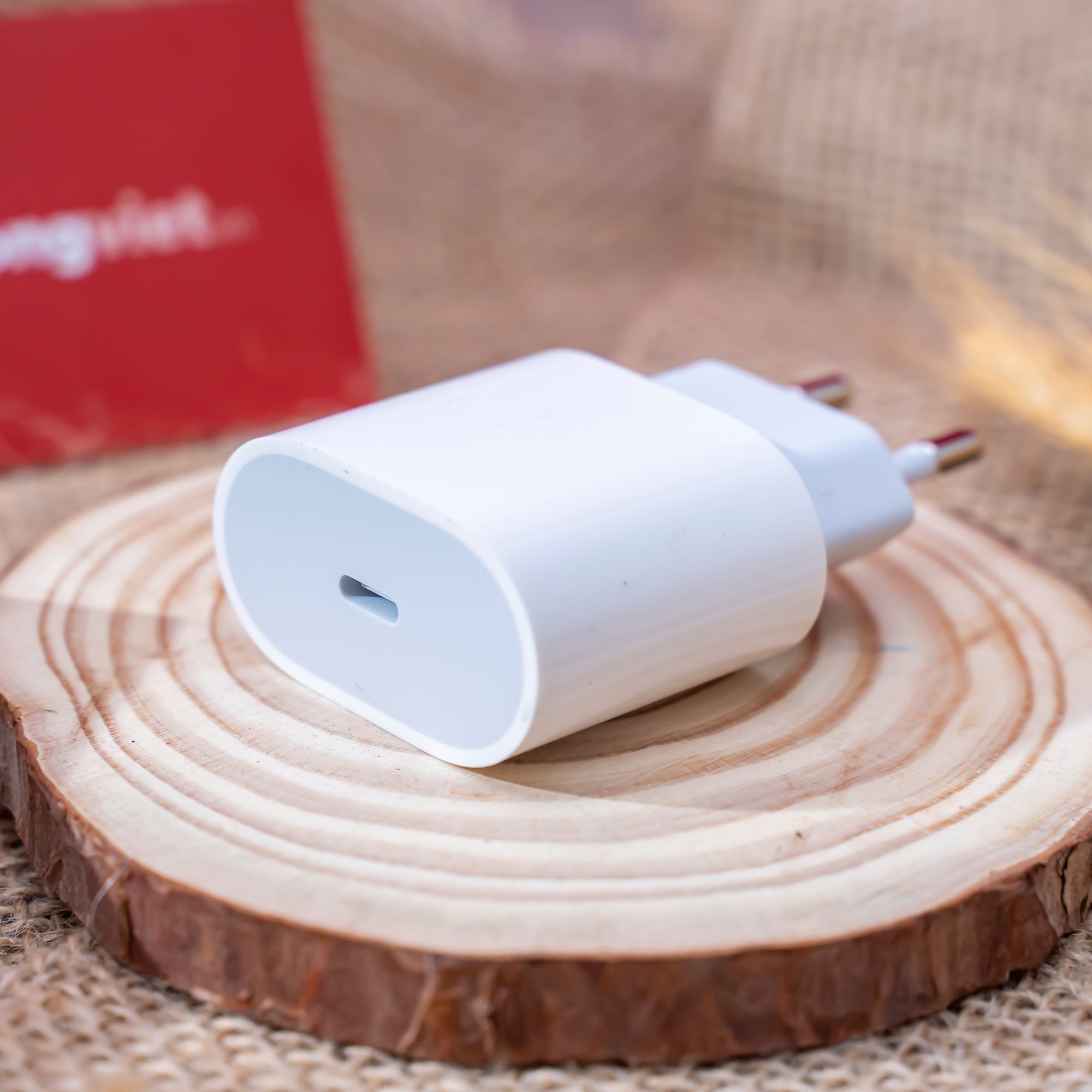 Sạc nhanh Apple iPhone 20W Type-C Chính Hãng - MHJE3