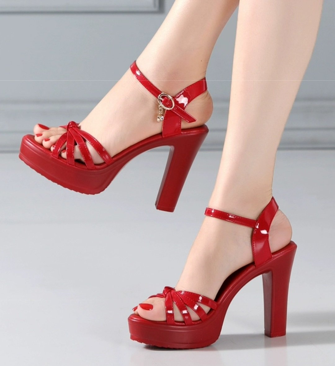 SANDAL CAO GÓT THẮT HAI NÚT ĐAN CHÉO