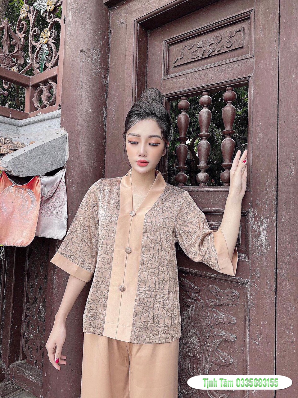 Set Lụa Vân Đi Chùa Cao Cấp Và Sang Trọng Nhất Hiện Nay