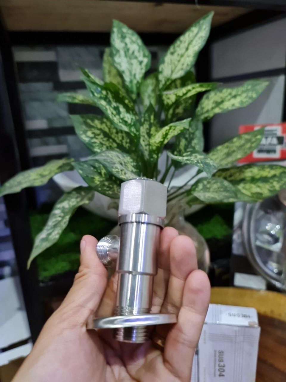Van chia nước Van F khoá inox 304