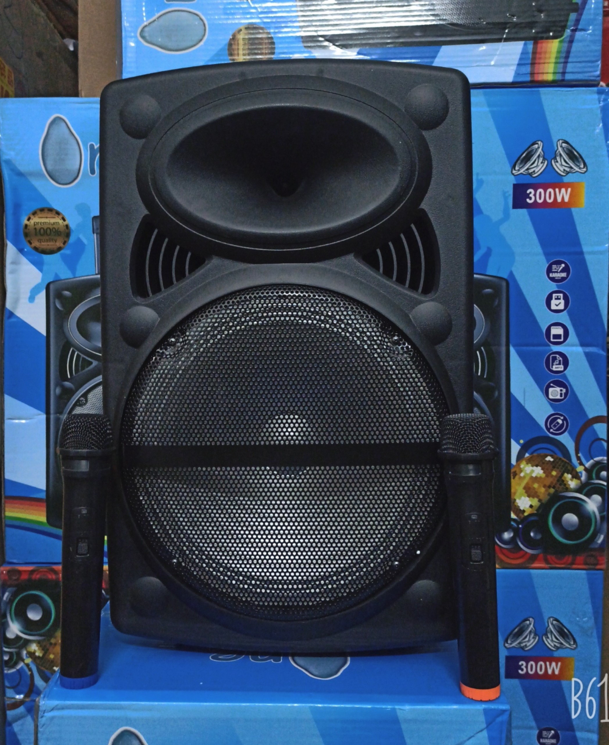 Loa  Bluetooth Karaoke Bass 30. Tặng 3 Micro