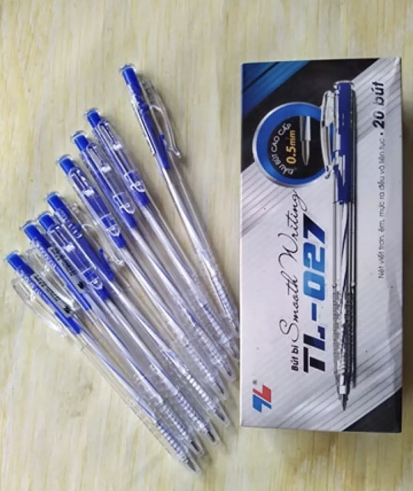 1 chiếc bút bi Thiên Long TL-027 mực xanh