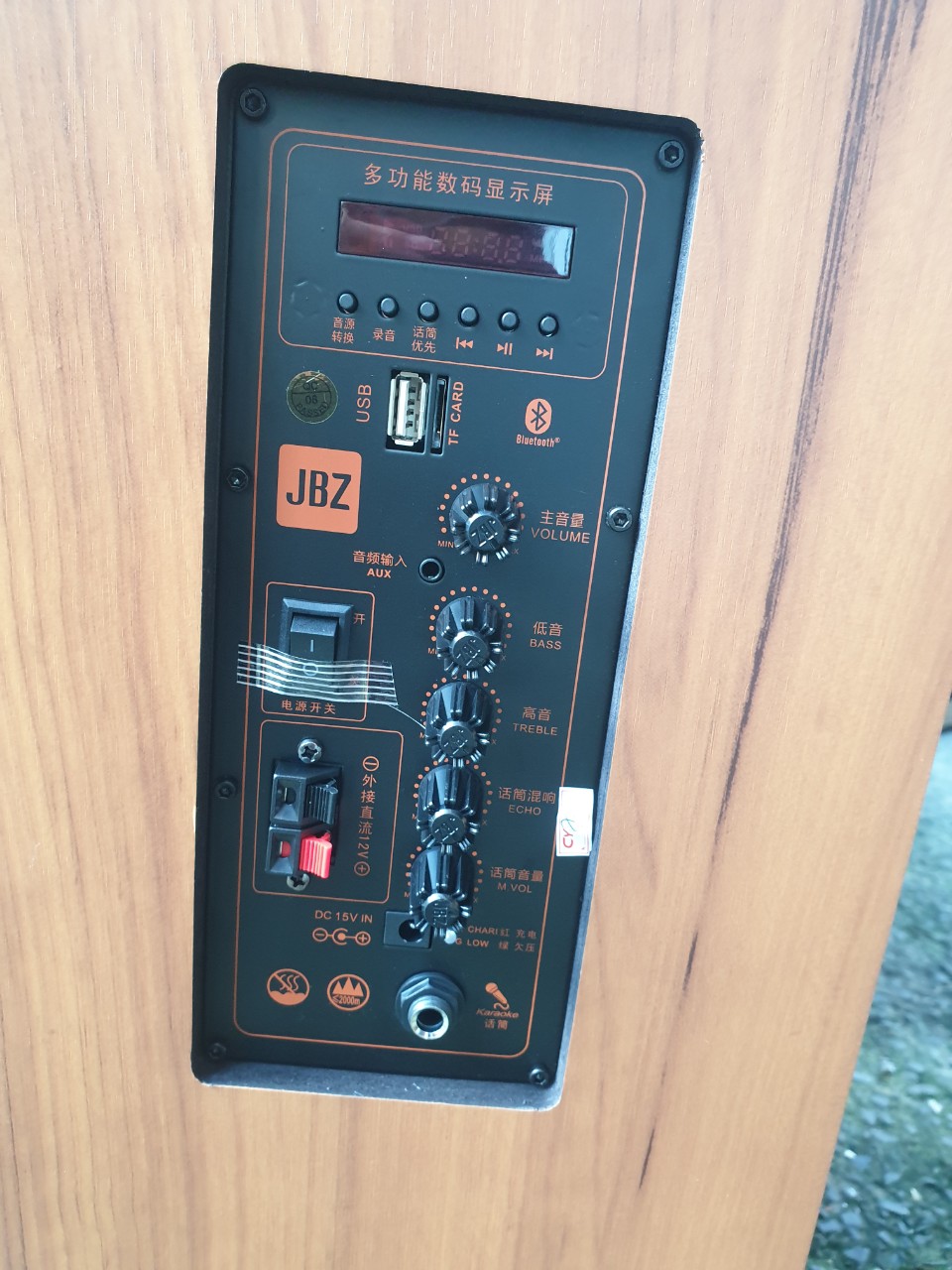 Loa kéo jbz j6 phiên bản mới nhỏ gọn 2 mic công suất lớn