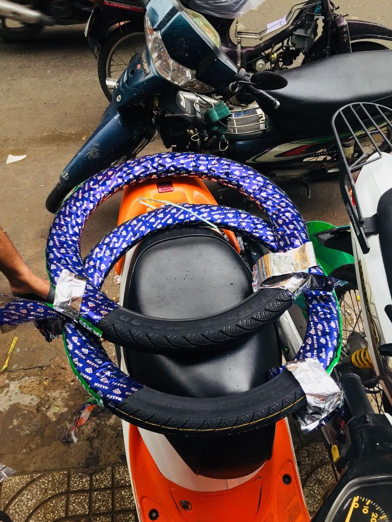 Cặp vỏ xe maxxis 2 25 17 và 2 50 17