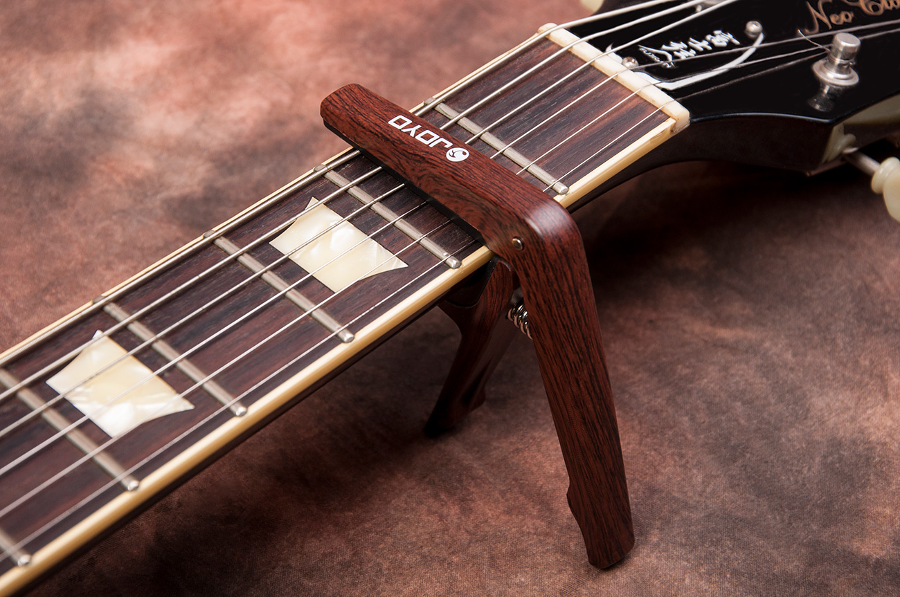 Original Joyo jcp-01-ABS plastic guitar capo for acoustic classic guitar electric guitar ukulele W/pick for Joyo