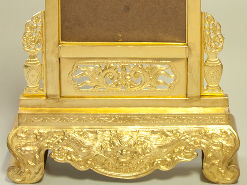 Khung ảnh thờ bằng đồng vàng