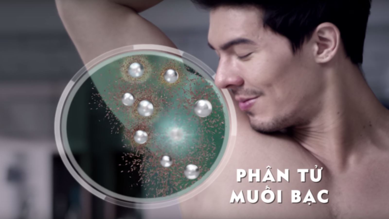 Lăn Ngăn Mùi Nivea Men Phân Tử Bạc 50ml