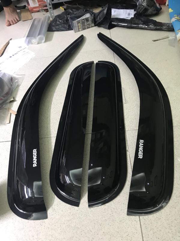 Bộ vè mưa đen xe Ford Ranger 2010-2012